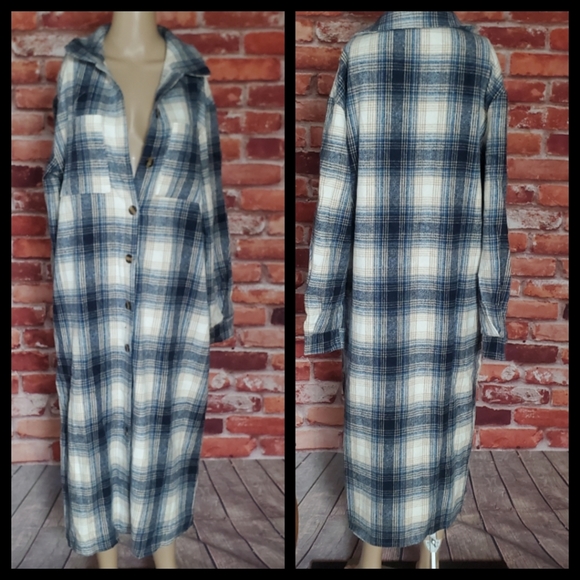 Blue Plaid Long Coat  Large NWOT - Picture 3 of 3